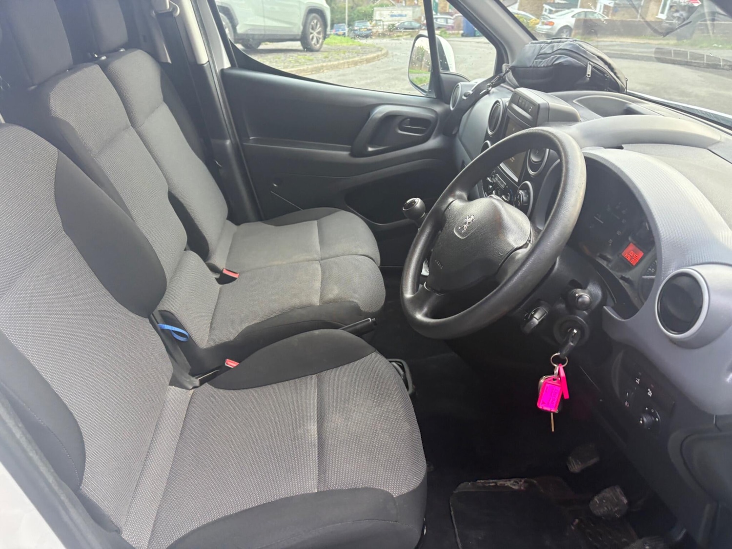 Used Peugeot Partner 2017 for sale - 76969096: Photo 18