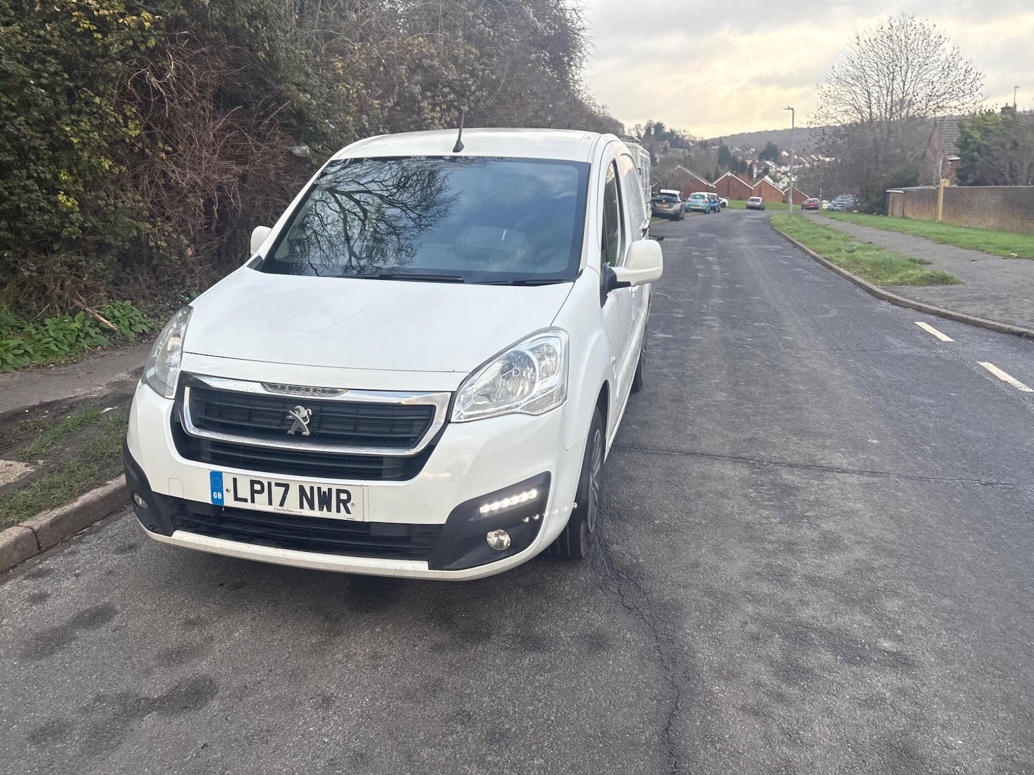 Used Peugeot Partner 2017 for sale - 76969096: Photo 26