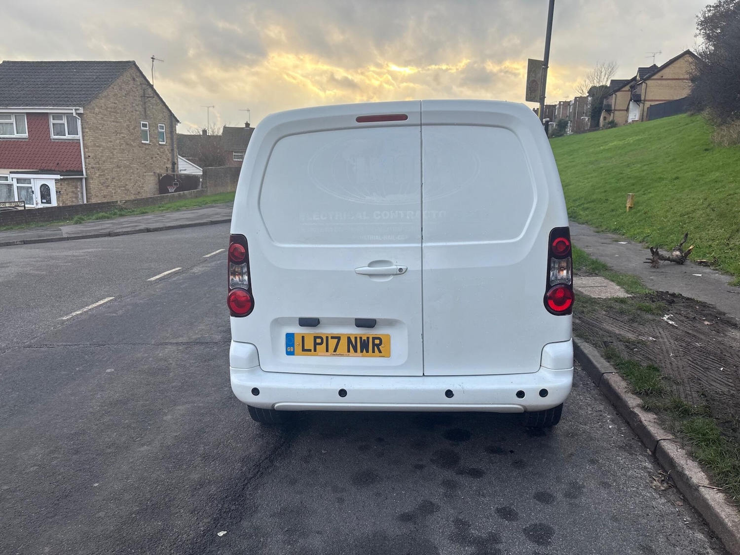 Used Peugeot Partner 2017 for sale - 76969096: Photo 32