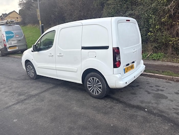 Used Peugeot Partner 2017 for sale - 76969096: Photo