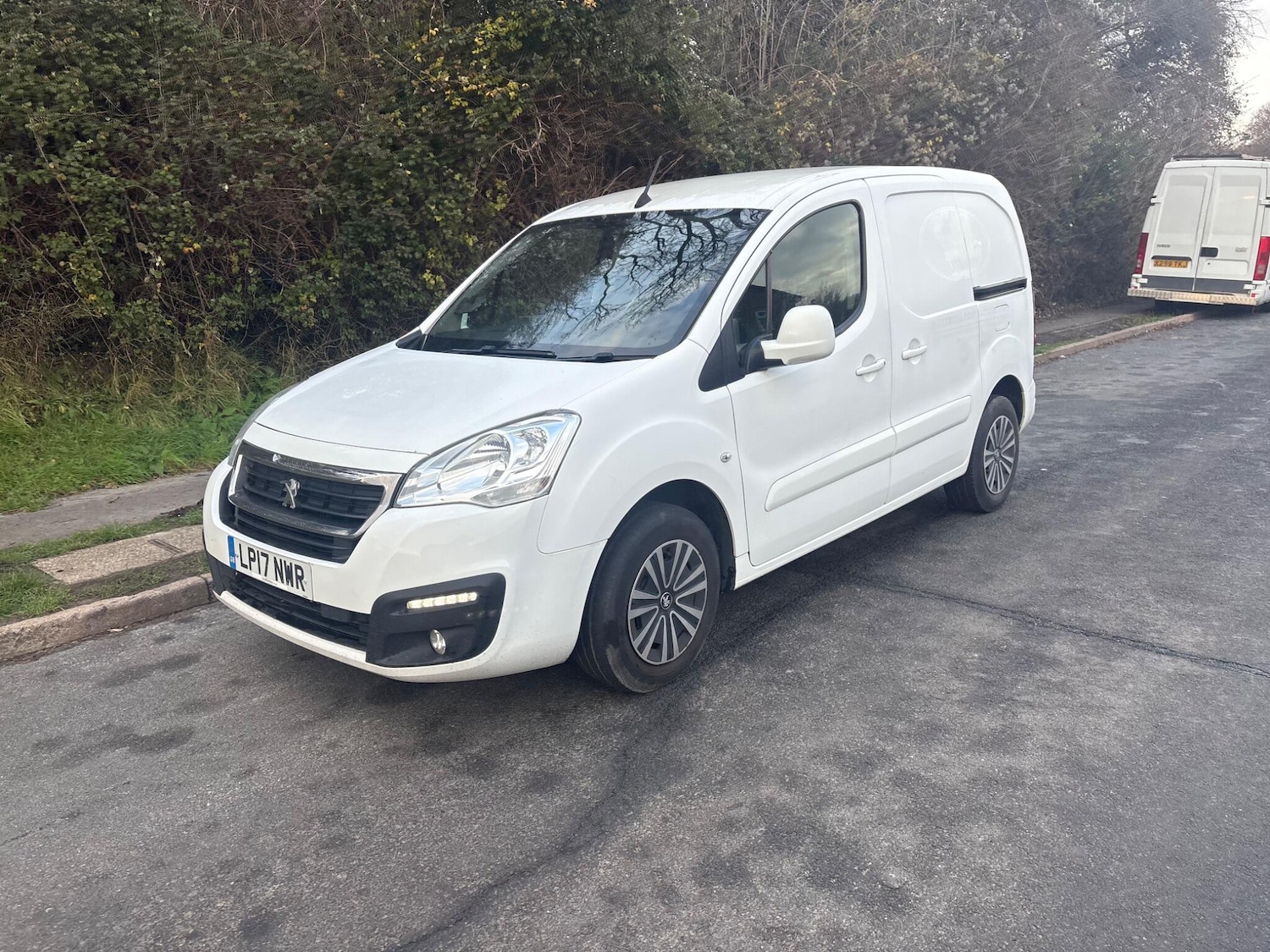 Used Peugeot Partner 2017 for sale - 76969096: Photo 45