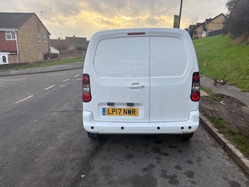 Used Peugeot Partner 2017 for sale - 76969096: Photo