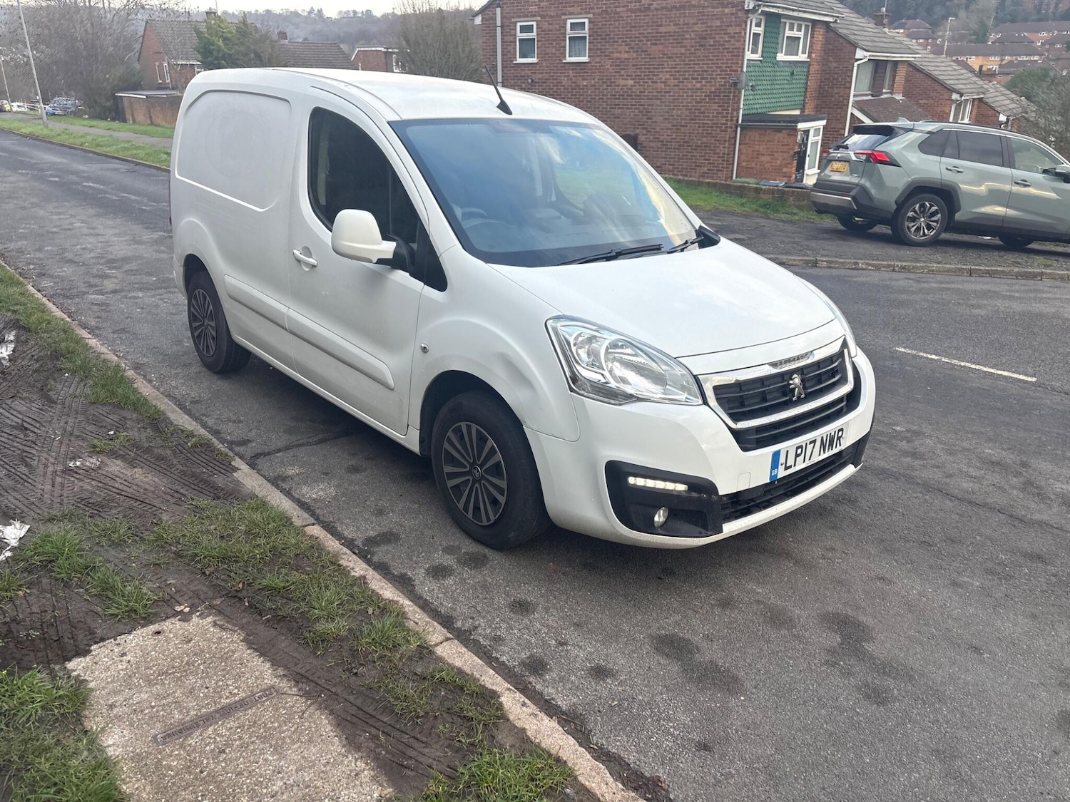 Used Peugeot Partner 2017 for sale - 76969096: Photo 53