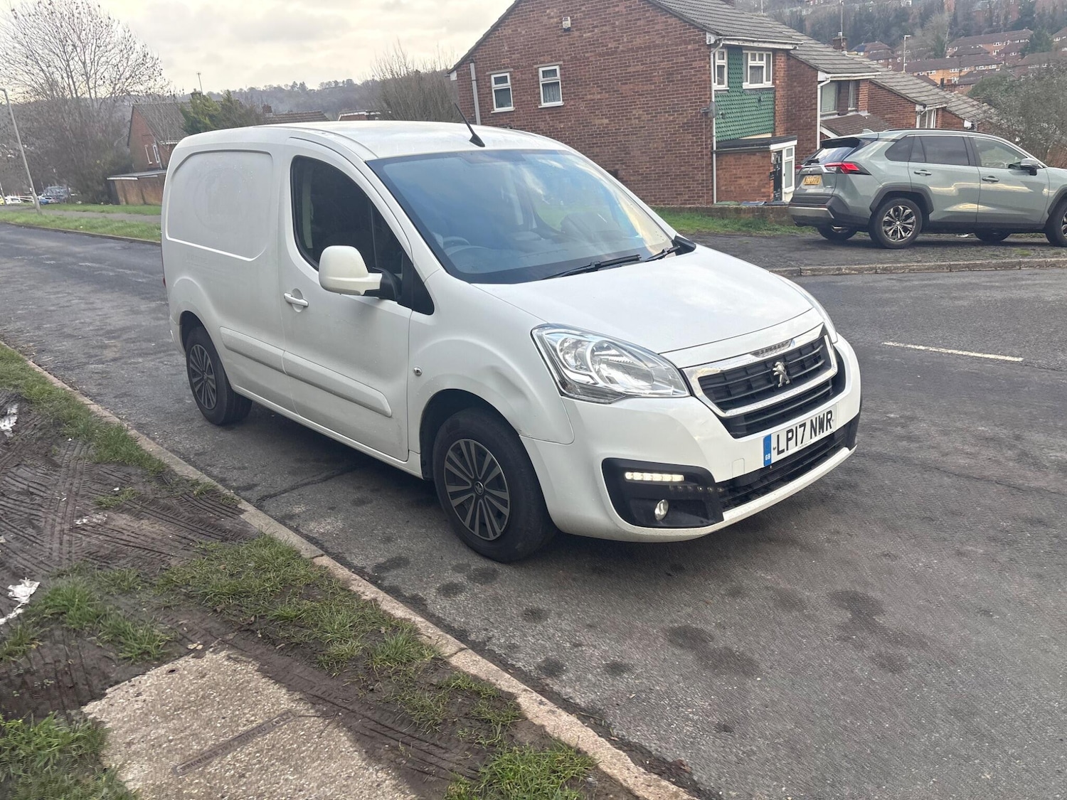 Used Peugeot Partner 2017 for sale - 76969096: Photo 54