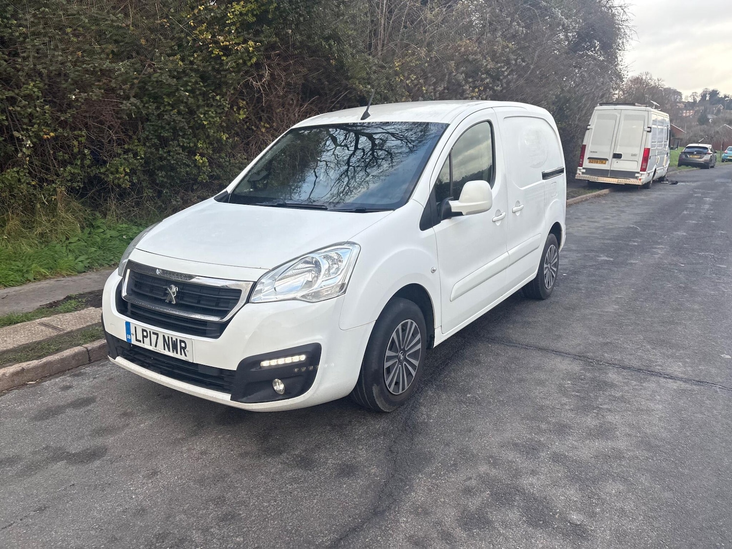 Used Peugeot Partner 2017 for sale - 76969096: Photo 58