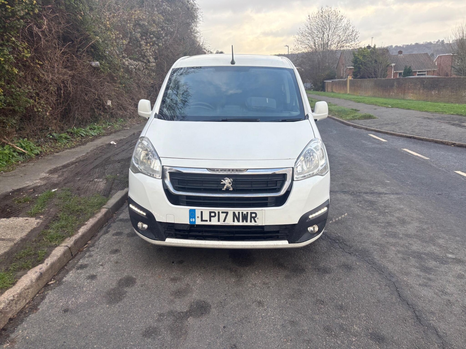 Used Peugeot Partner 2017 for sale - 76969096: Photo 7