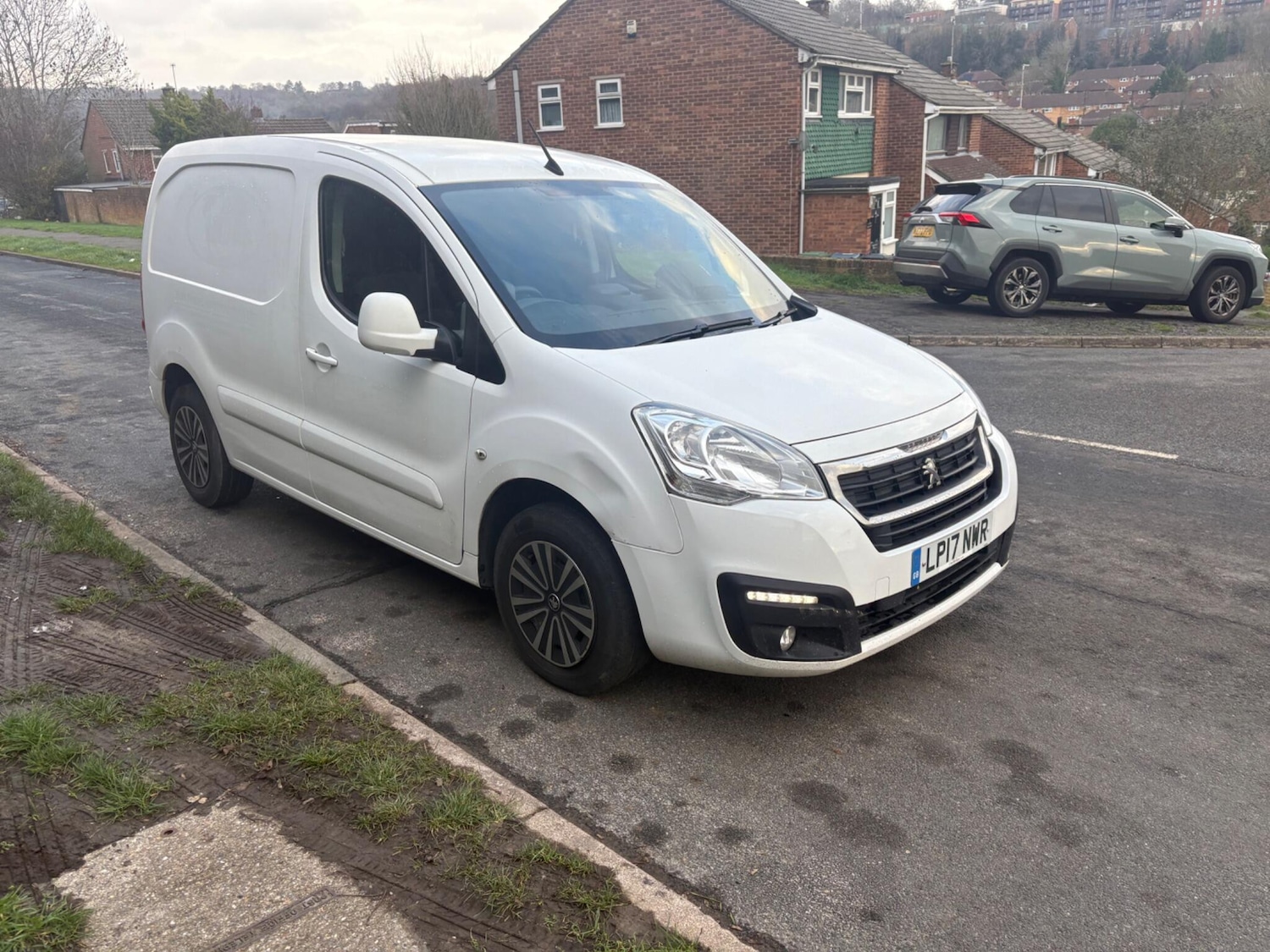 Used Peugeot Partner 2017 for sale - 76969096: Photo 9