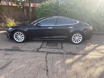 Used Tesla Model S 2017 for sale - 77590463: Photo