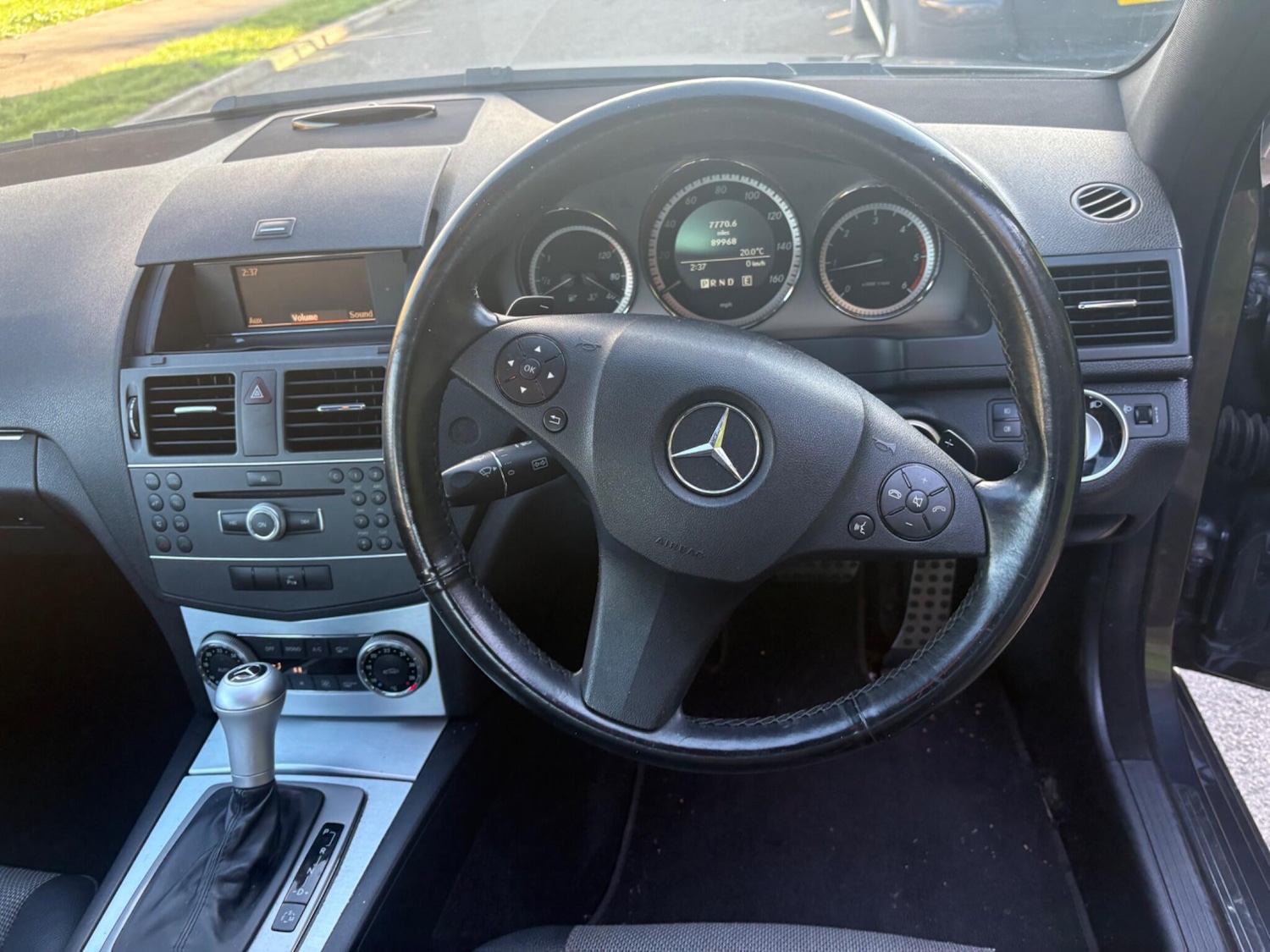 Used Mercedes-Benz C-Class 2011 for sale - 76100257: Photo 17