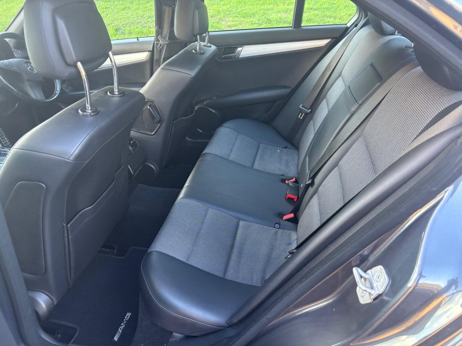Used Mercedes-Benz C-Class 2011 for sale - 76100257: Photo 39