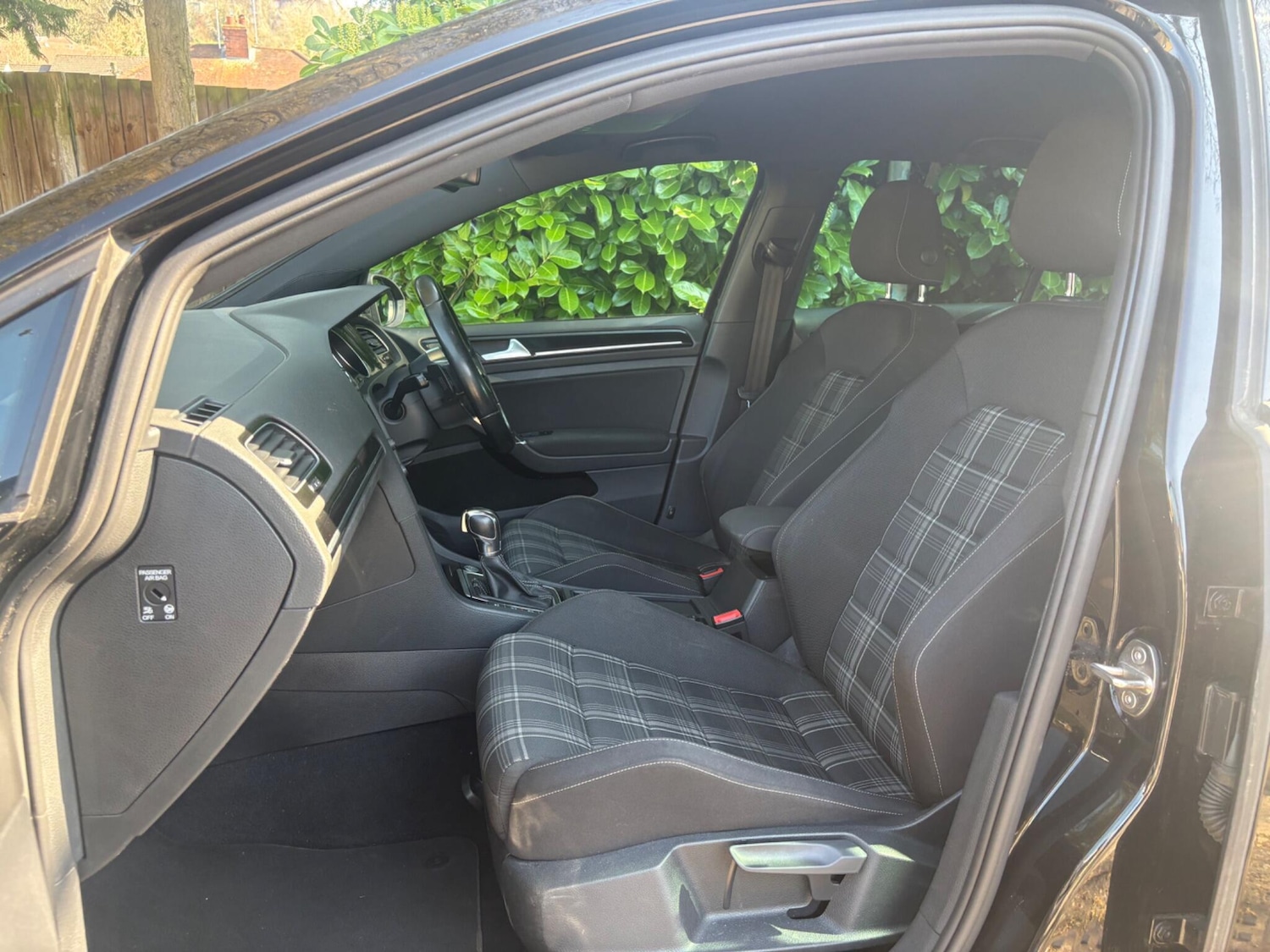 Used Volkswagen Golf 2016 for sale - 77971833: Photo 22