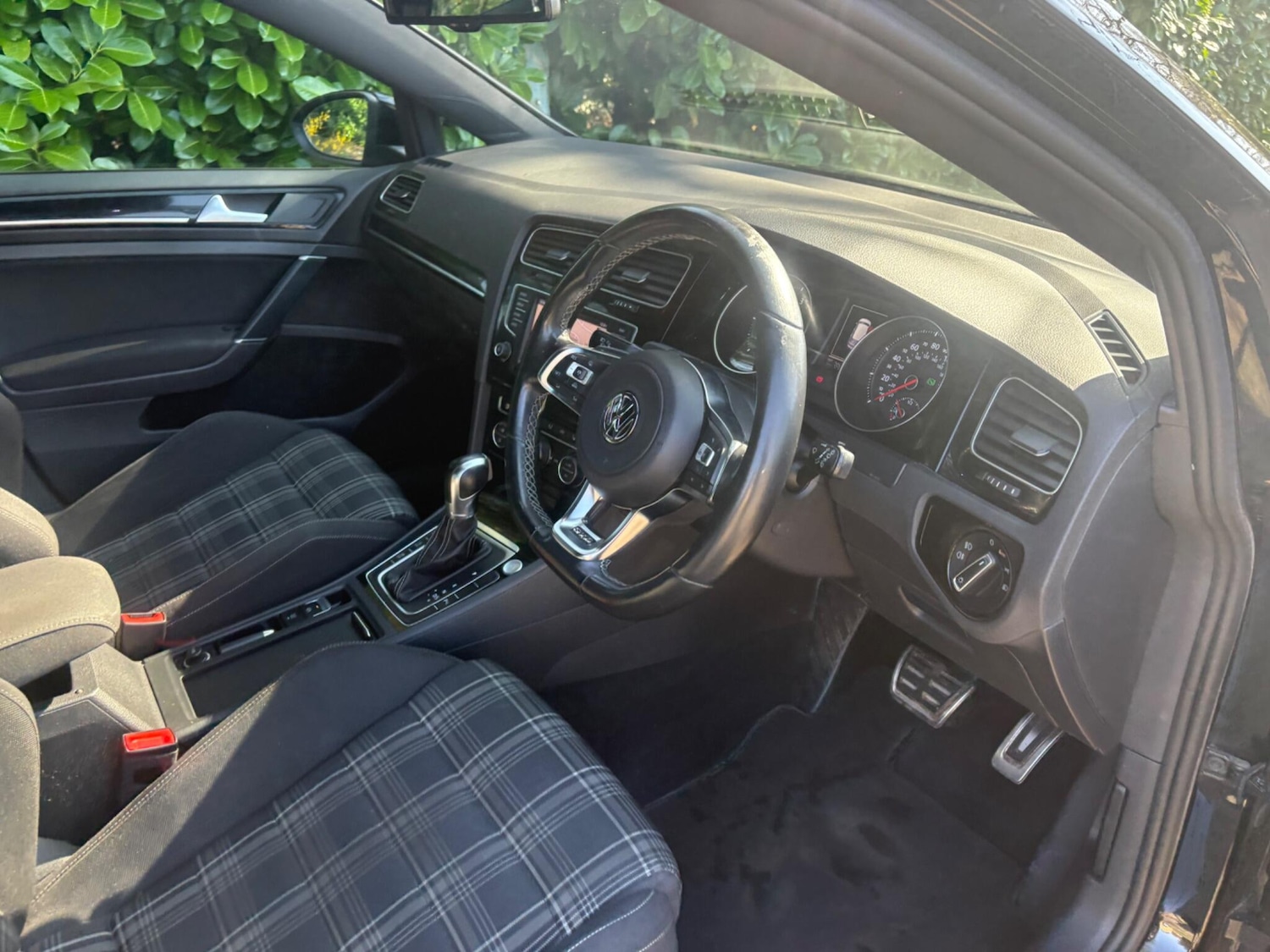 Used Volkswagen Golf 2016 for sale - 77971833: Photo 26