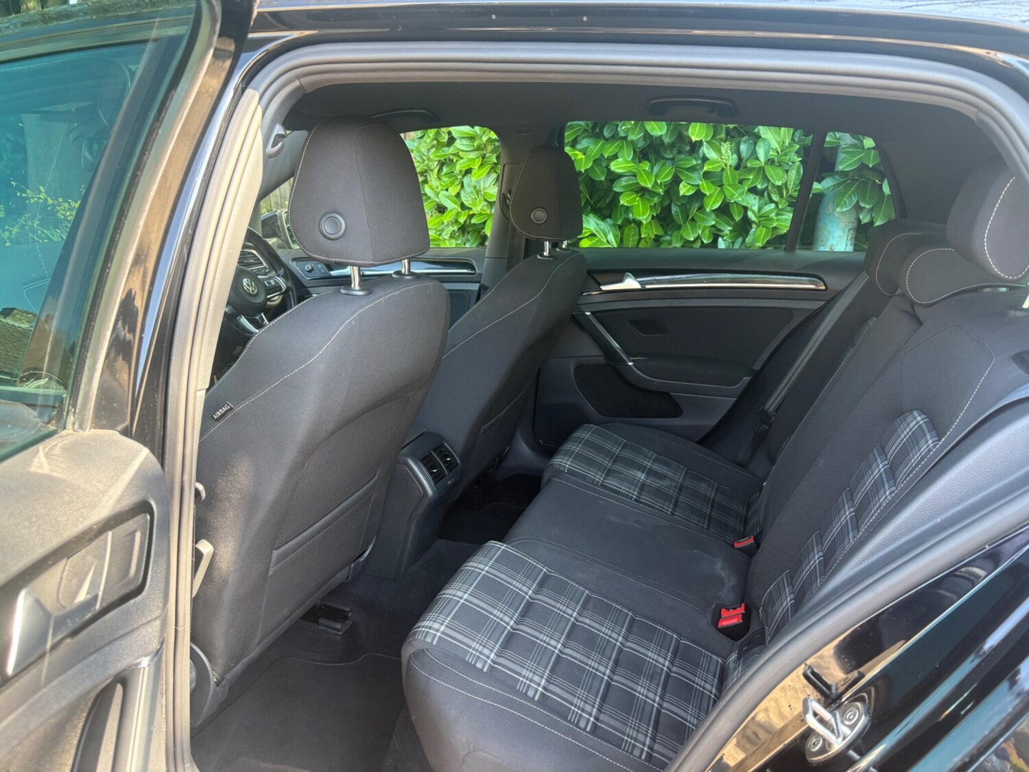 Used Volkswagen Golf 2016 for sale - 77971833: Photo 29