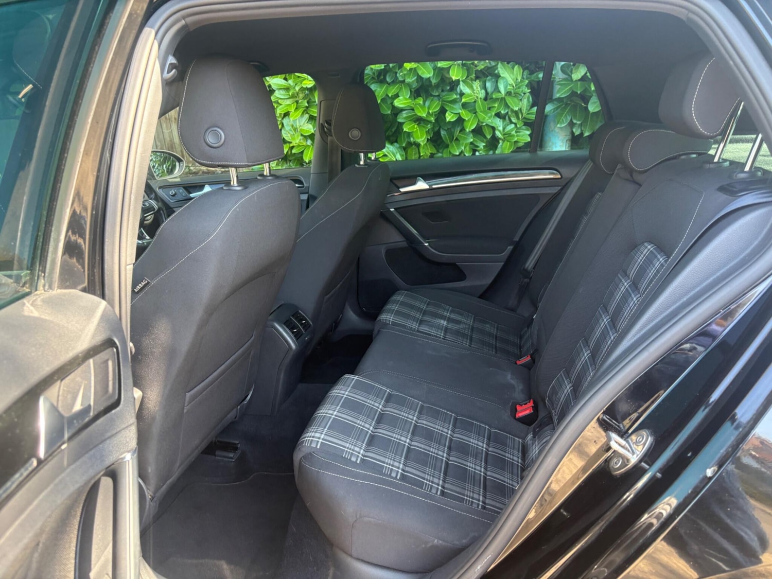 Used Volkswagen Golf 2016 for sale - 77971833: Photo 31