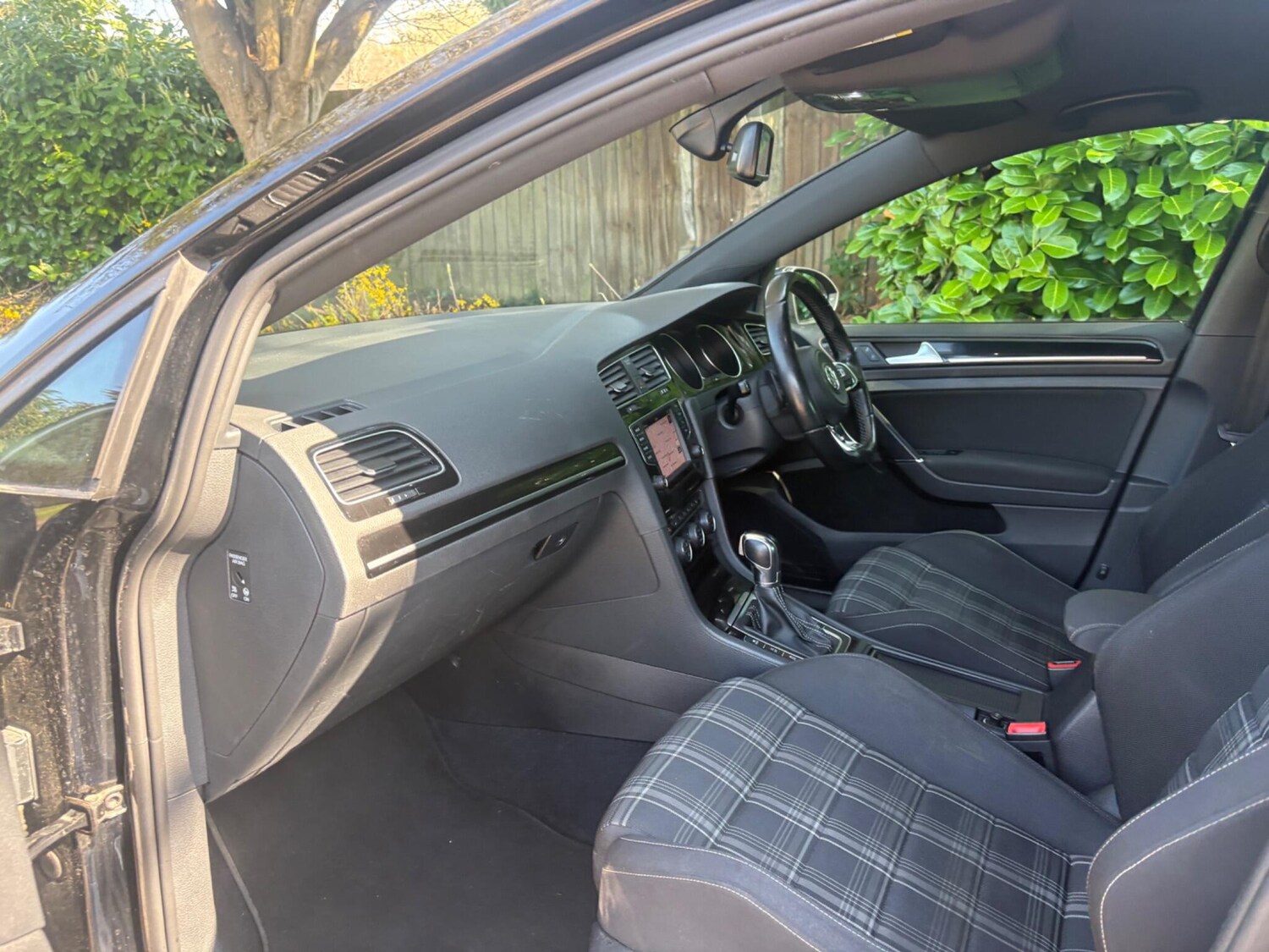 Used Volkswagen Golf 2016 for sale - 77971833: Photo 39