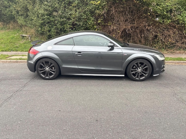Used Audi TT 2011 for sale - 76273724: Photo 4