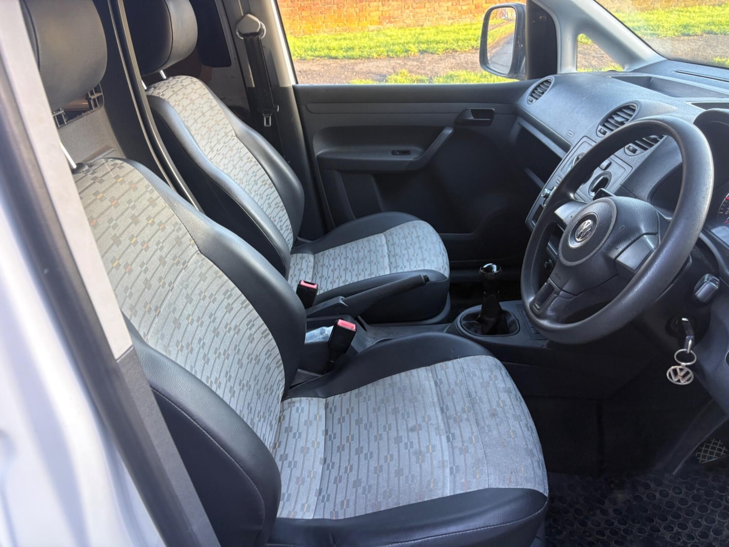 Used Volkswagen Caddy 2012 for sale - 76888931: Photo 16