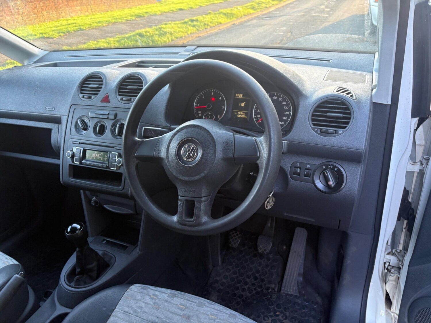 Used Volkswagen Caddy 2012 for sale - 76888931: Photo 20