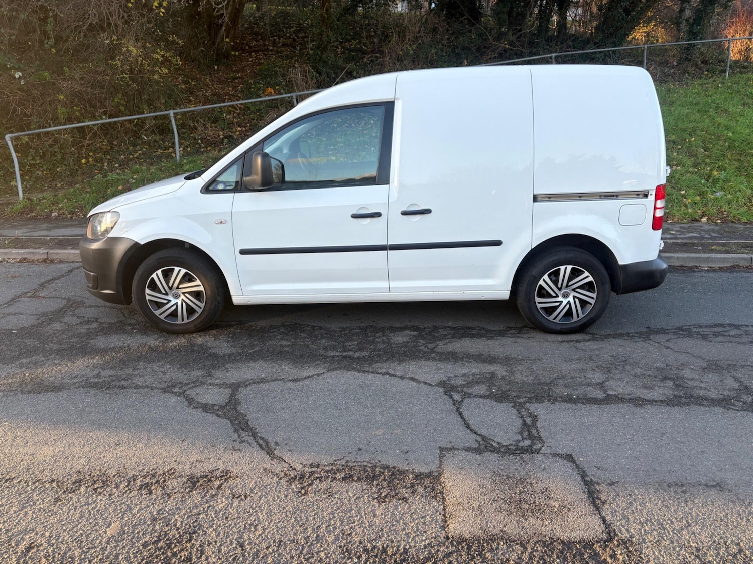 Used Volkswagen Caddy 2012 for sale - 76888931: Photo 54