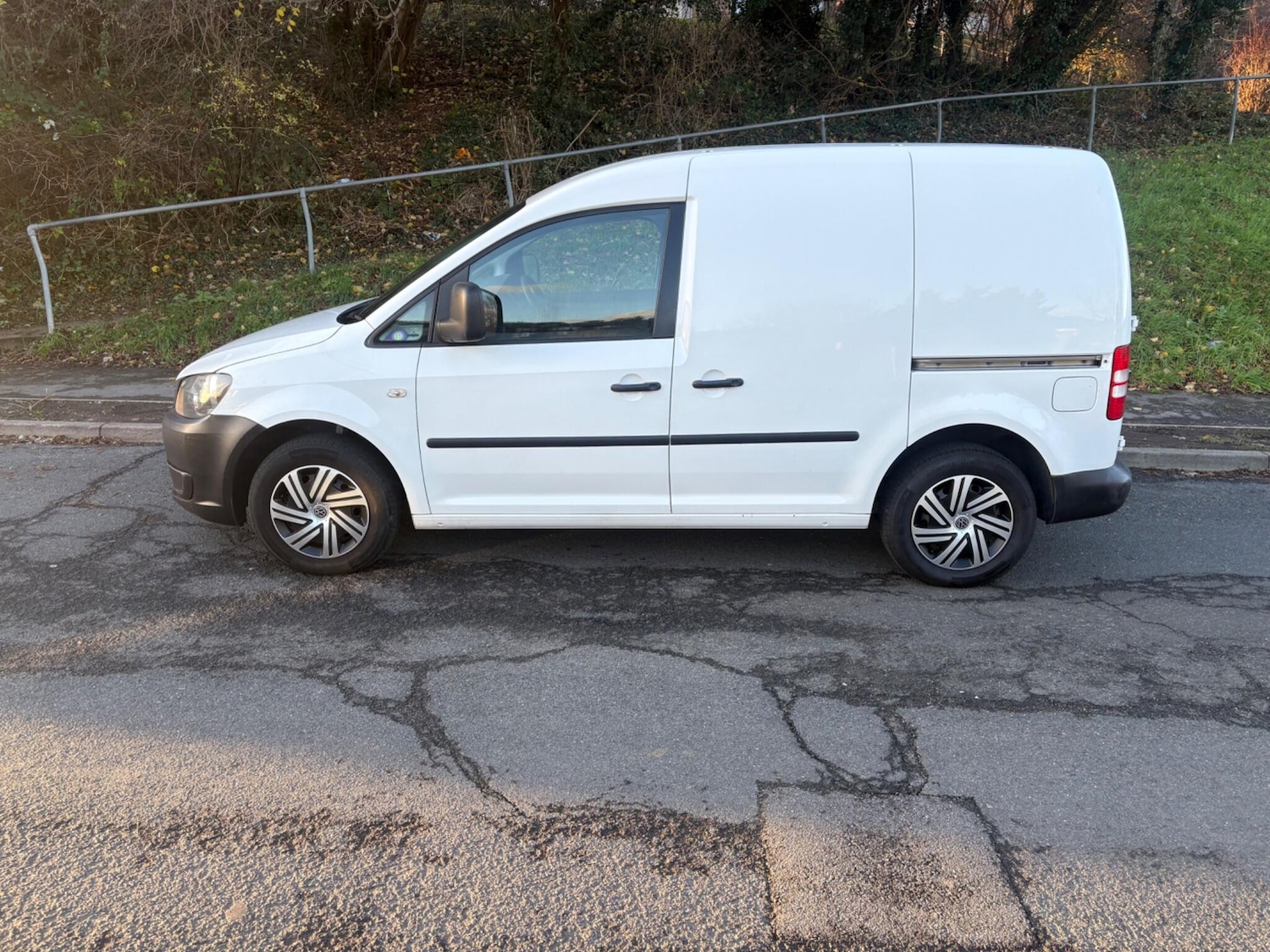 Used Volkswagen Caddy 2012 for sale - 76888931: Photo 68
