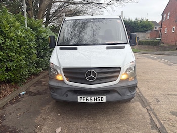 Used Mercedes-Benz Sprinter 2015 for sale - 77051001: Photo