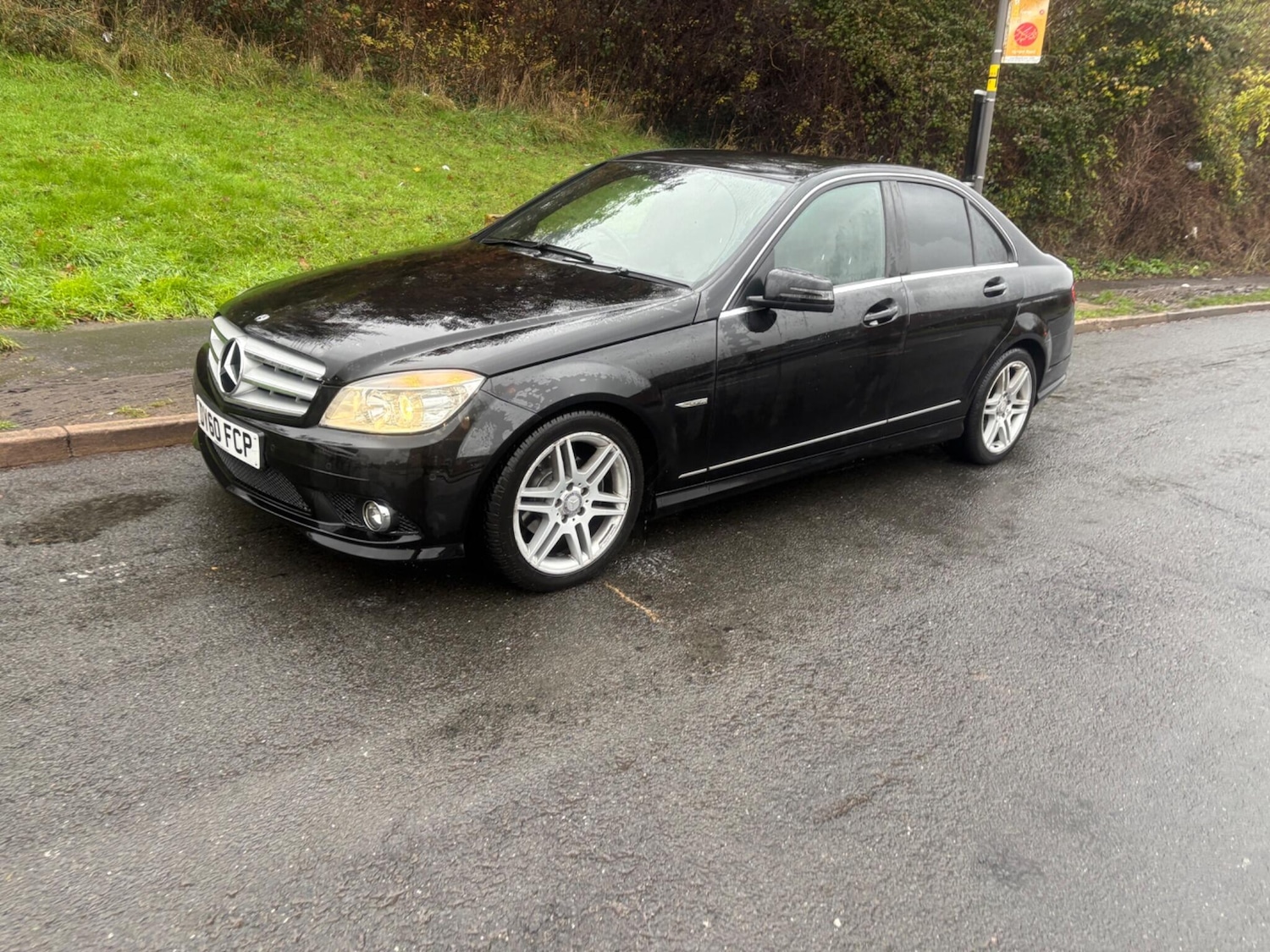 Used Mercedes-Benz C Class 2010 for sale - 76888932: Photo 1
