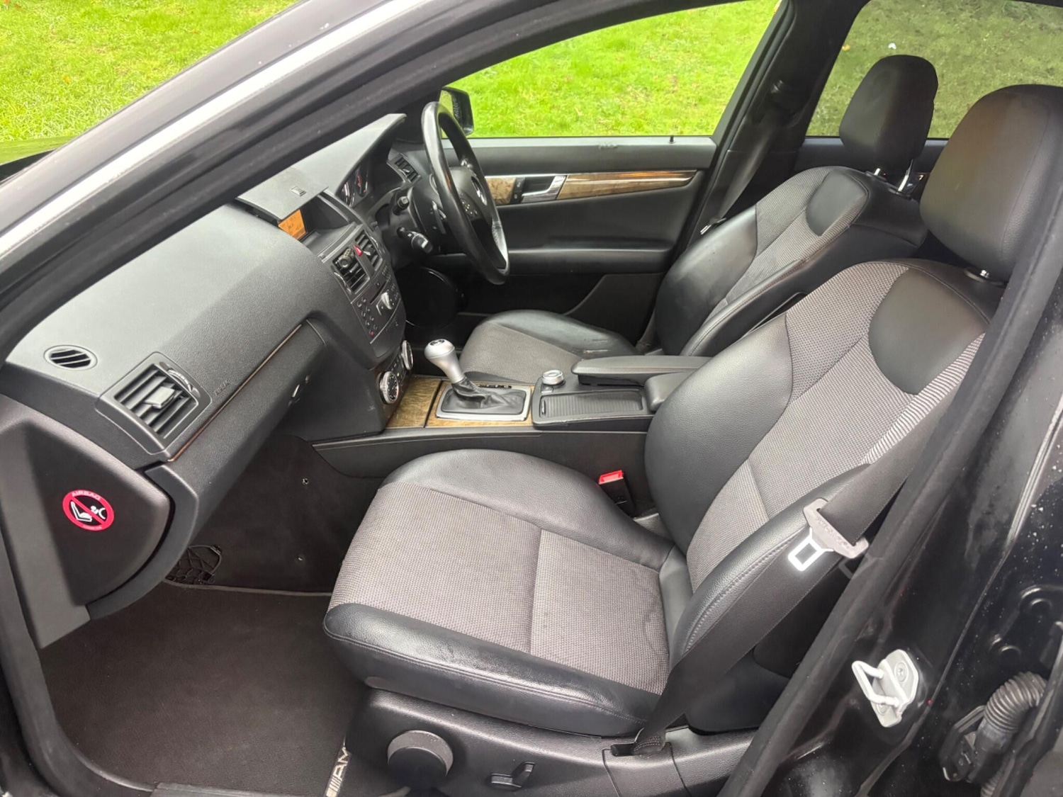 Used Mercedes-Benz C Class 2010 for sale - 76888932: Photo 18