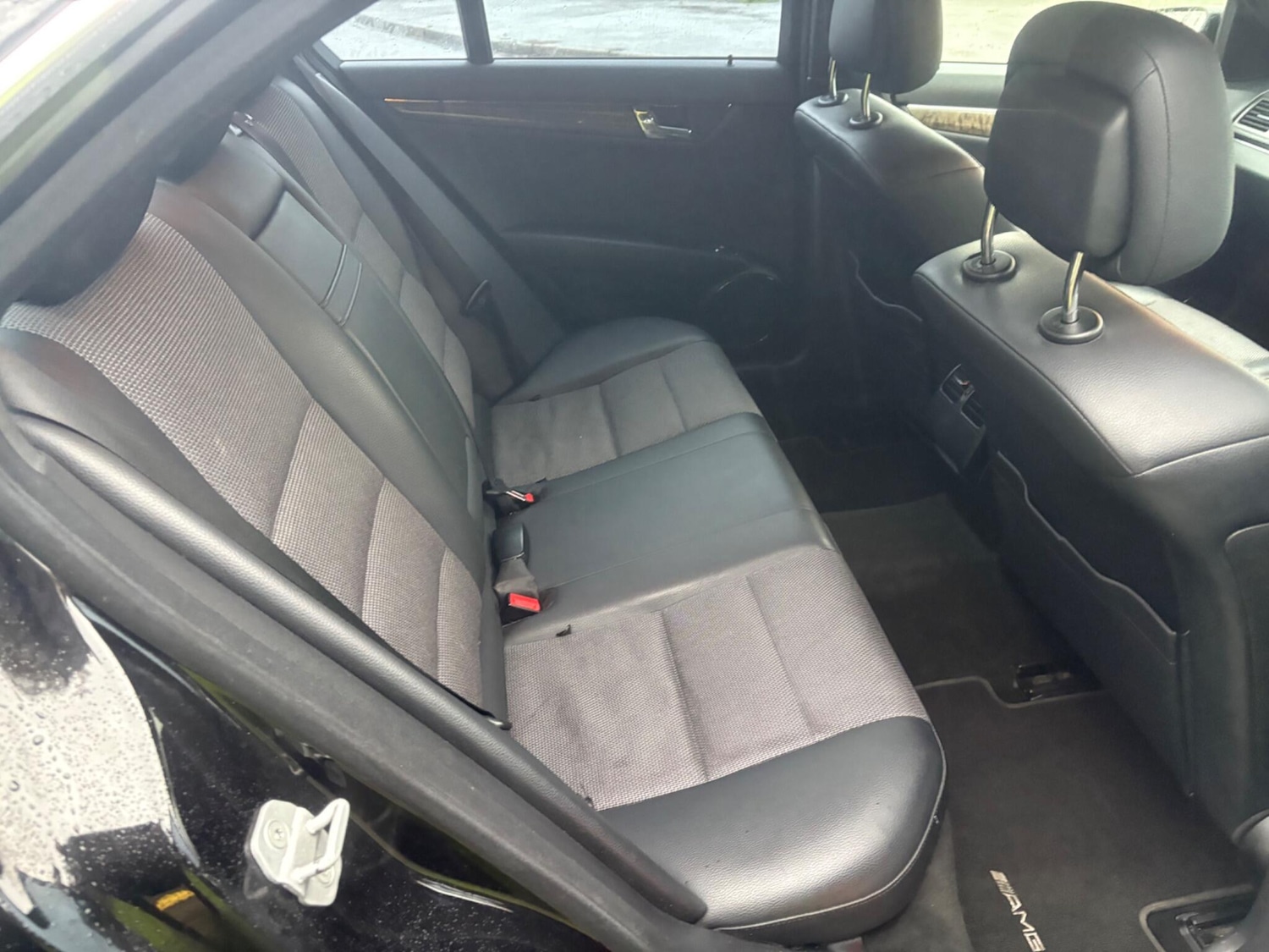 Used Mercedes-Benz C Class 2010 for sale - 76888932: Photo 23