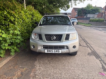 Used Nissan Navara 2015 for sale - 78536877: Photo