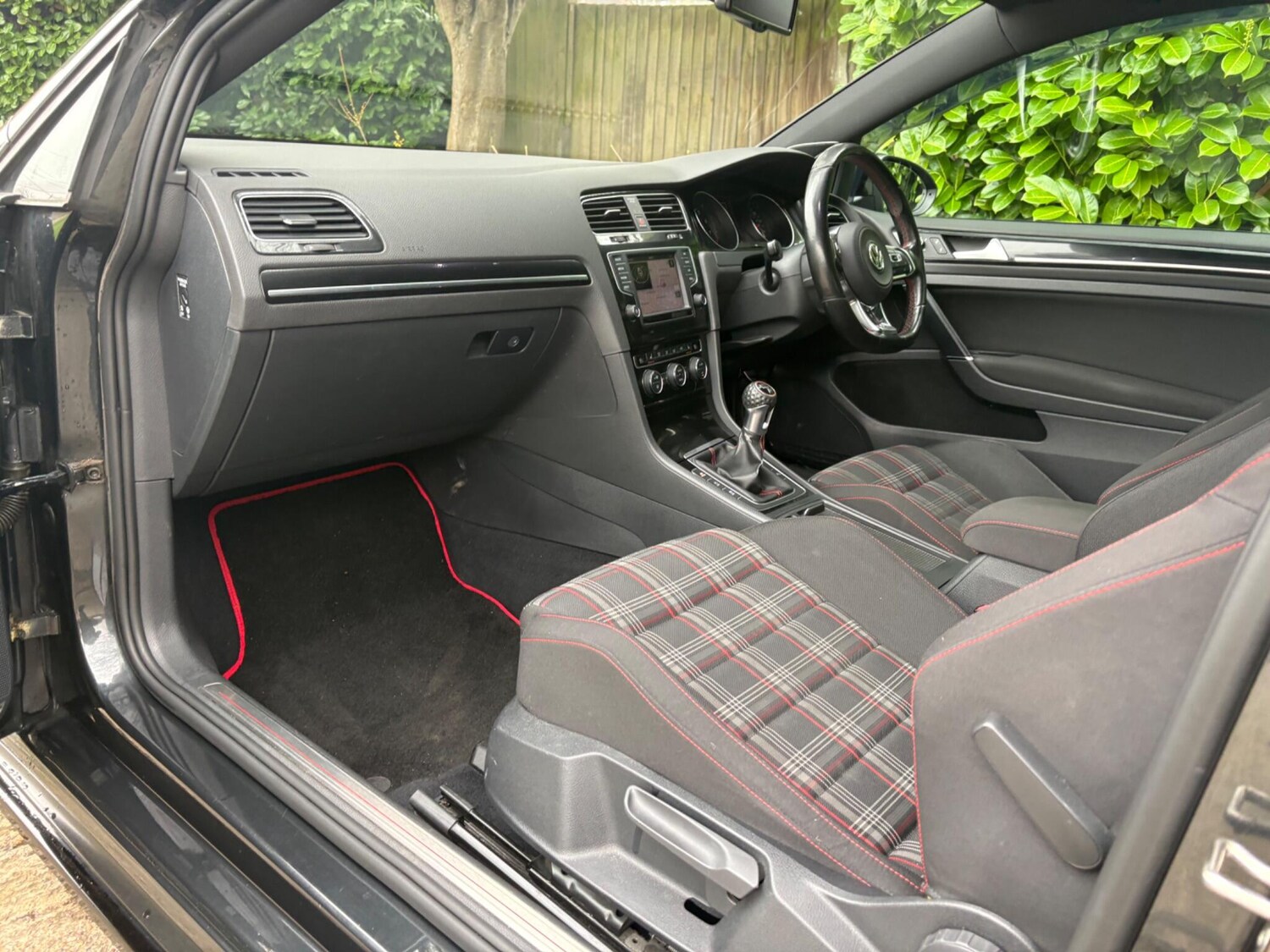 Used Volkswagen Golf 2016 for sale - 77802563: Photo 26