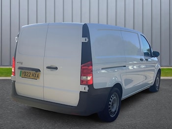 Used Mercedes-Benz Vito 2022 for sale - 76627559: Photo