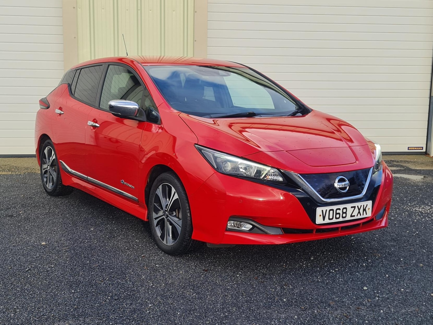 Used Nissan Leaf 2018 for sale - 76534324: Photo 2