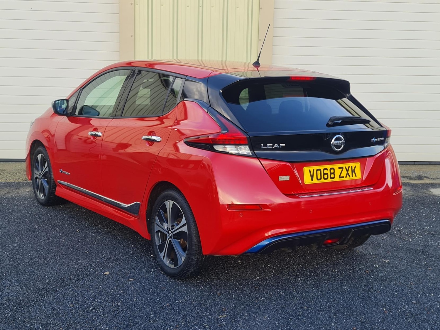 Used Nissan Leaf 2018 for sale - 76534324: Photo 4