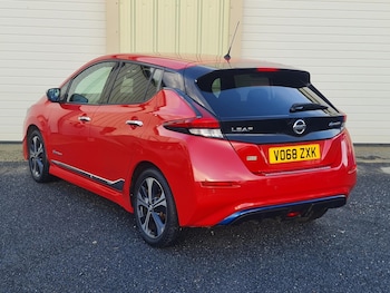 Used Nissan Leaf 2018 for sale - 76534324: Photo