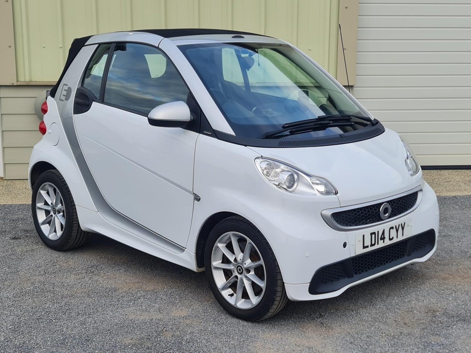 Used smart fortwo 2014 for sale - 76314230: Photo 2