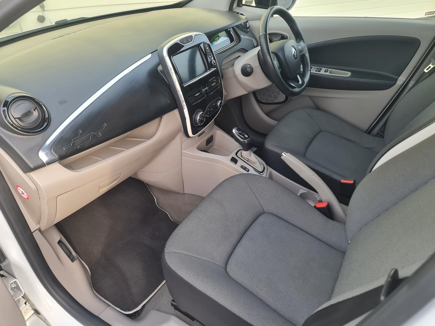 Used Renault Zoe 2016 for sale - 77129910: Photo 9