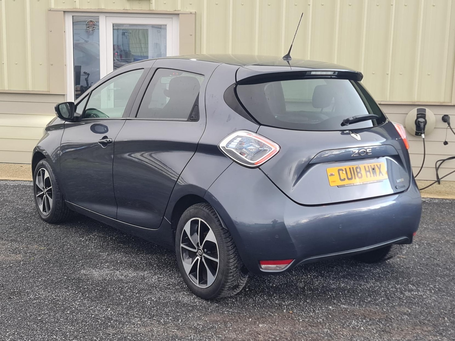 Used Renault Zoe 2018 for sale - 76627548: Photo 2