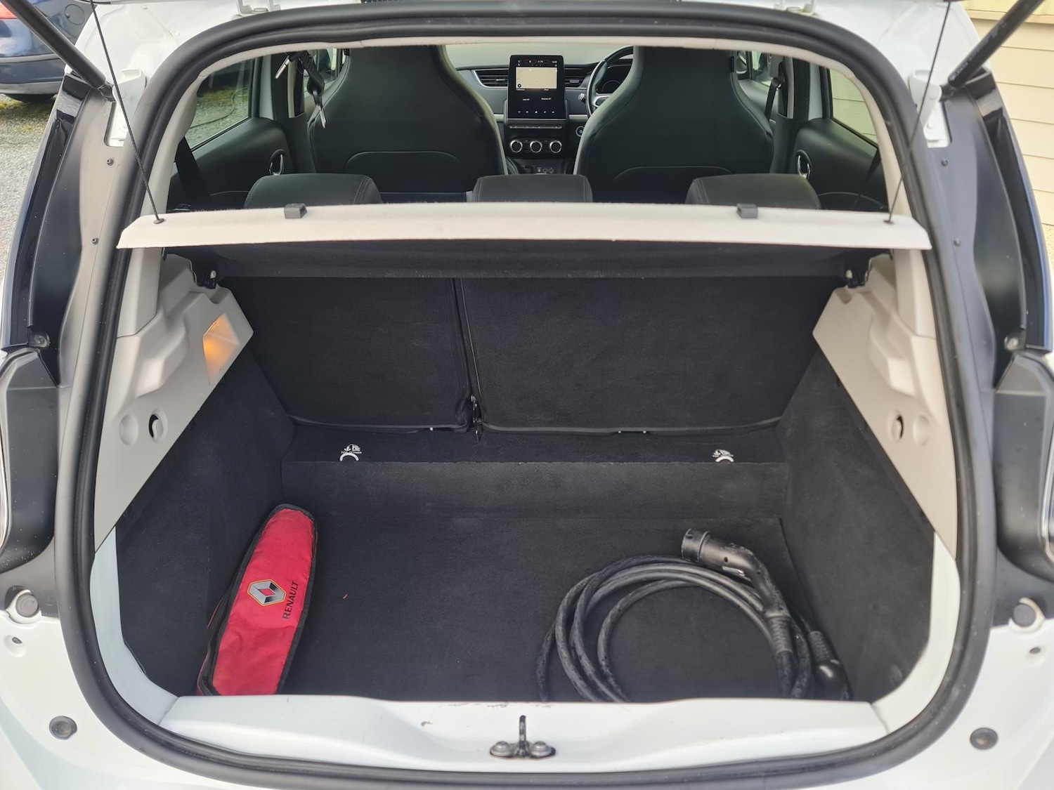 Used Renault Zoe 2020 for sale - 76314234: Photo 10