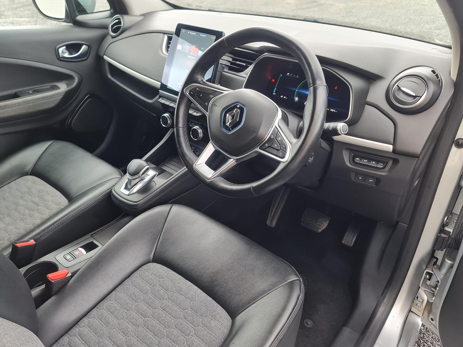 Used Renault Zoe 2020 for sale - 76877679: Photo 5