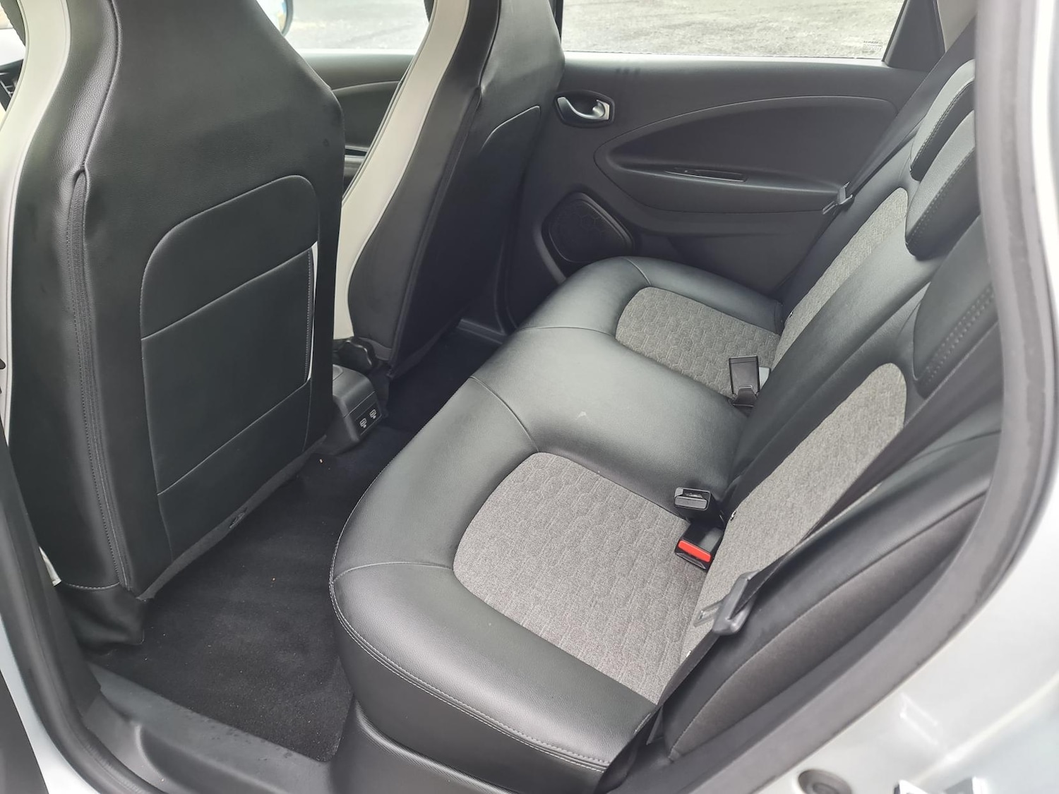 Used Renault Zoe 2020 for sale - 76877679: Photo 9