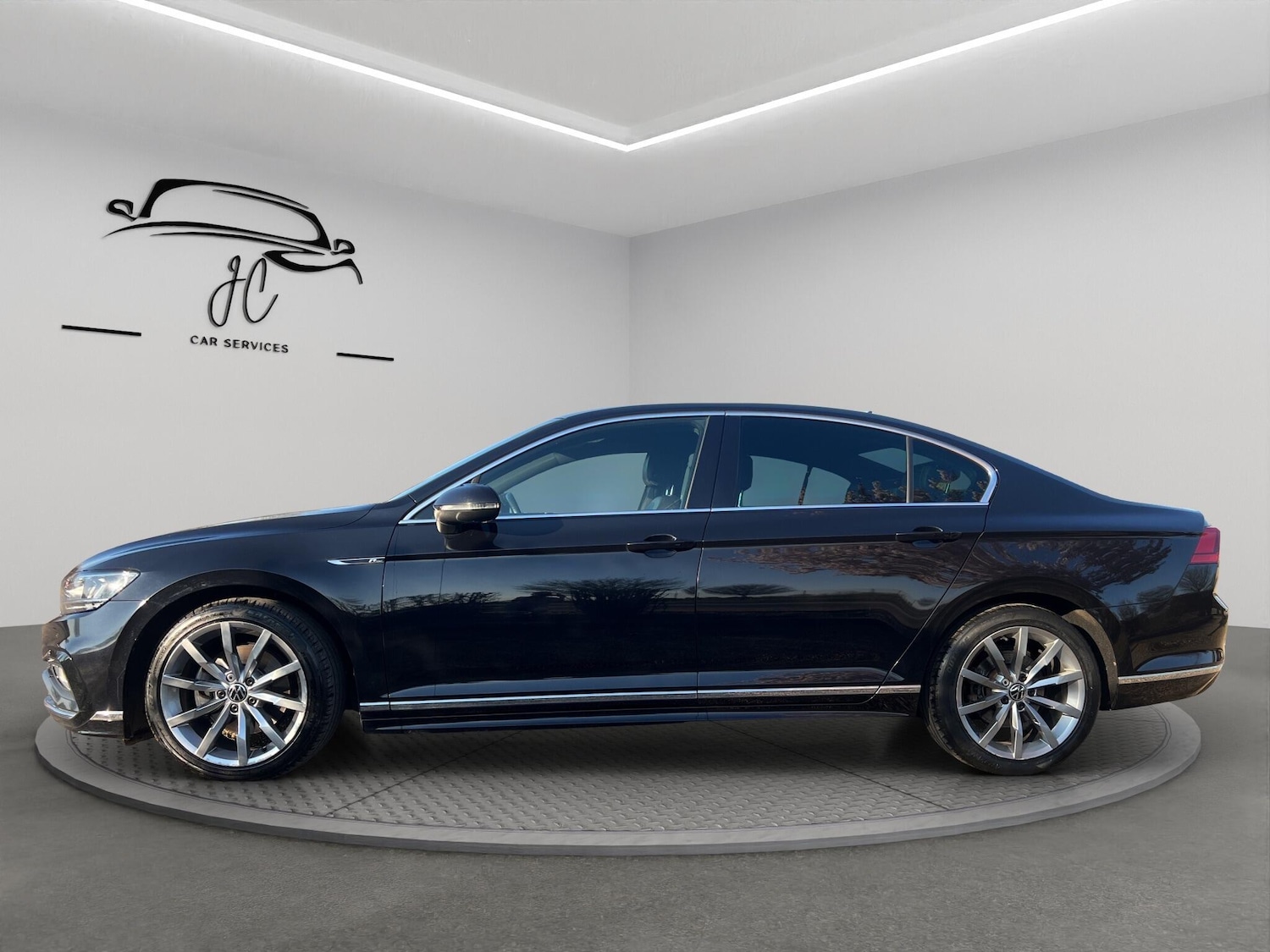 Used Volkswagen Passat for sale - 77969983: Photo 5