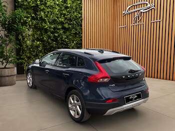 Used Volvo V40 Cross Country 2014 for sale - 78185699: Photo