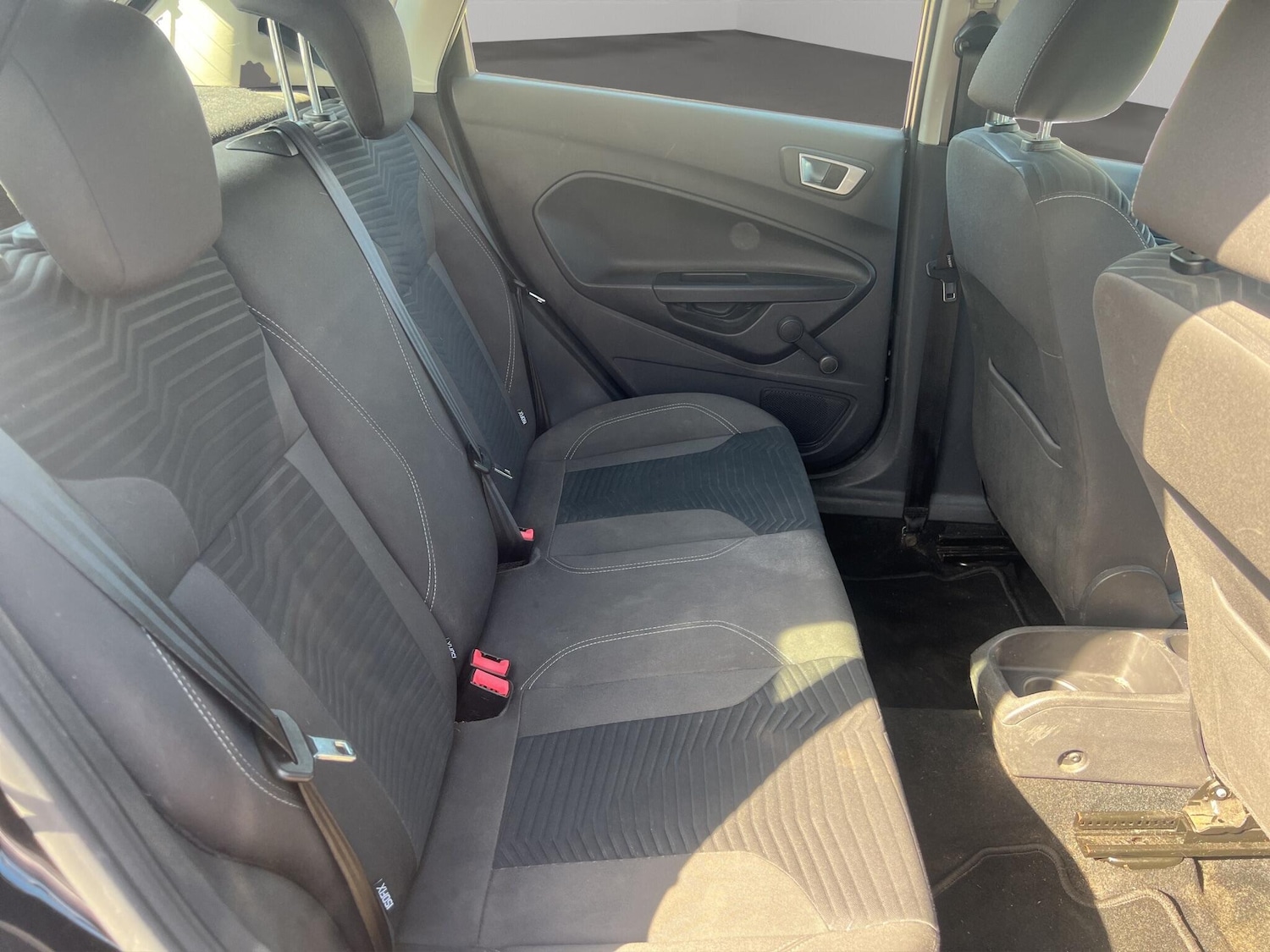 Used Ford Fiesta 2015 for sale - 78170663: Photo 12