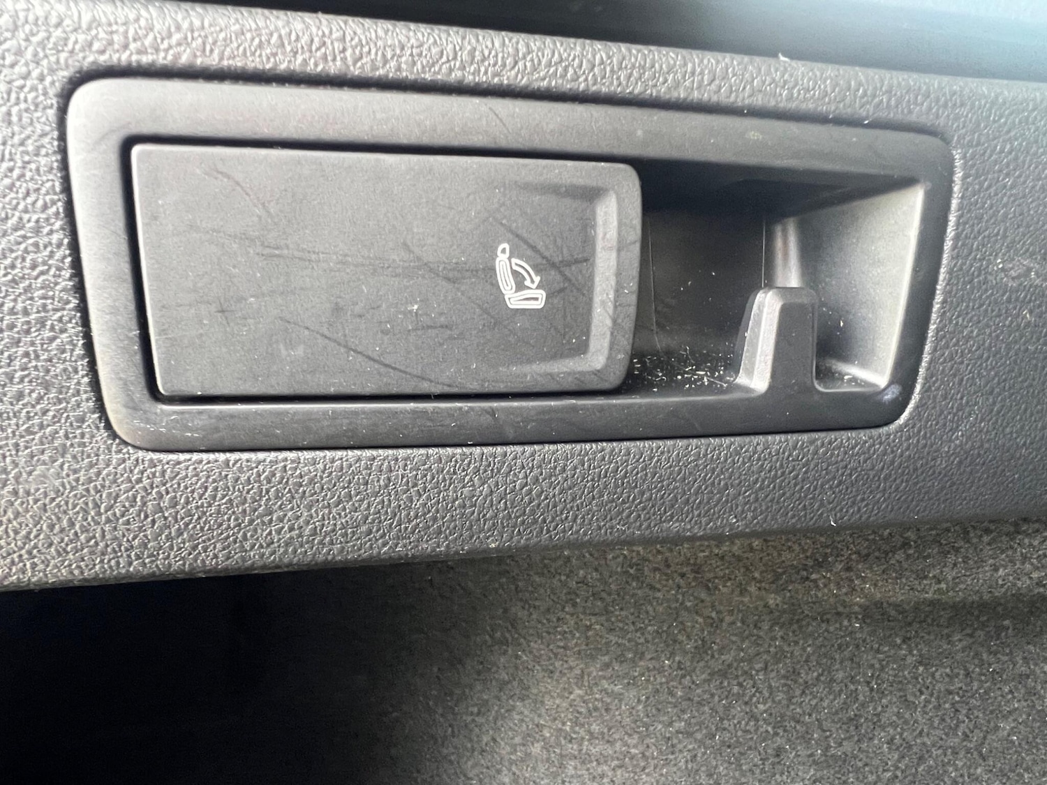 Used Volkswagen Passat for sale - 77969799: Photo 14