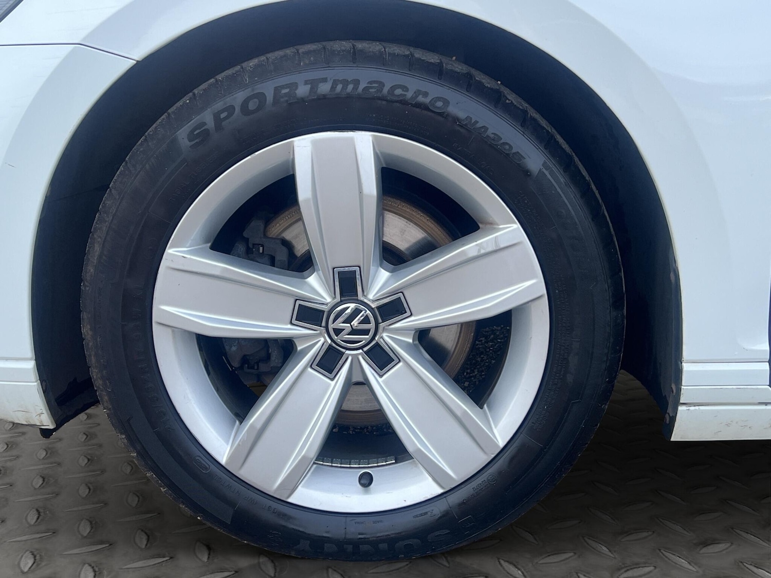 Used Volkswagen Passat for sale - 77969799: Photo 27