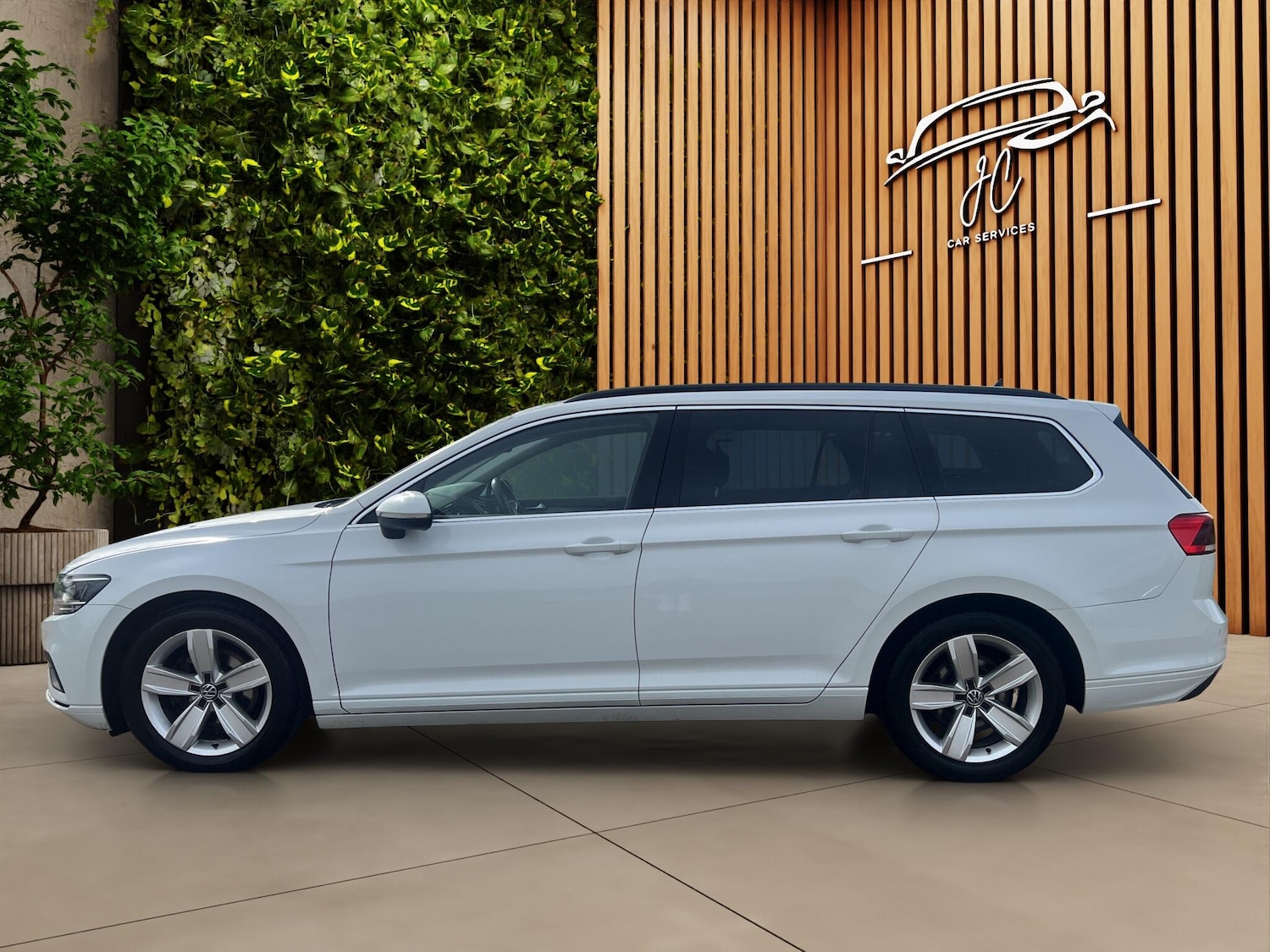 Used Volkswagen Passat for sale - 77969799: Photo 3