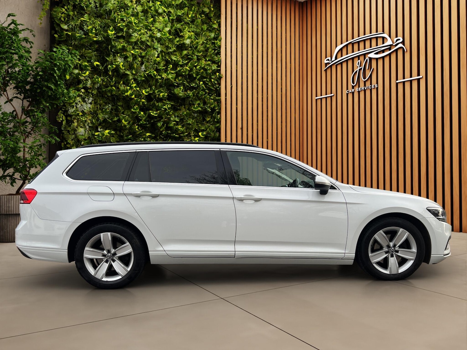 Used Volkswagen Passat for sale - 77969799: Photo 4