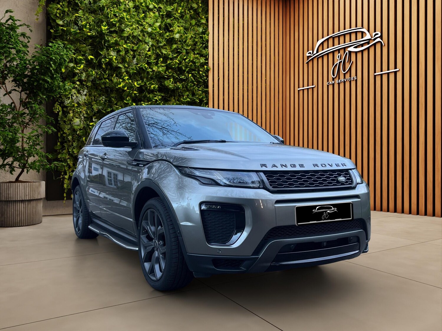 Used Land Rover Range Rover Evoque for sale - 77969980: Photo 2