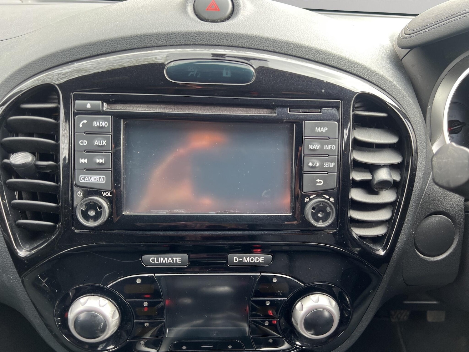 Used Nissan Juke 2015 for sale - 78101118: Photo 32