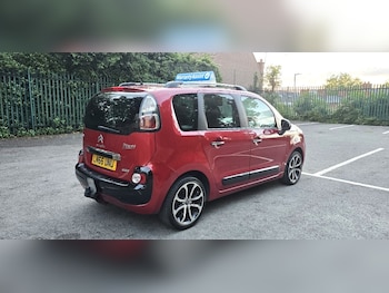 Used Citroen C3 Picasso 2016 for sale - 78883437: Photo